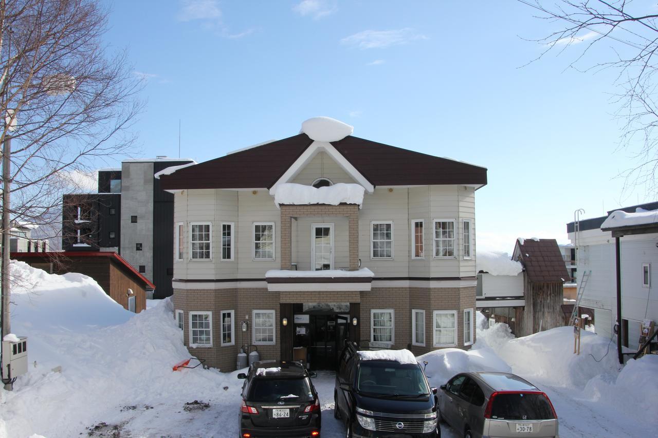 Absolute Niseko Lodge Hirafu Экстерьер фото