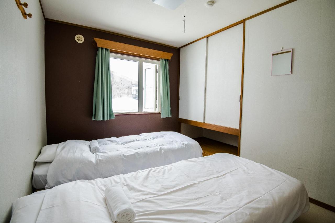 Absolute Niseko Lodge Hirafu Экстерьер фото