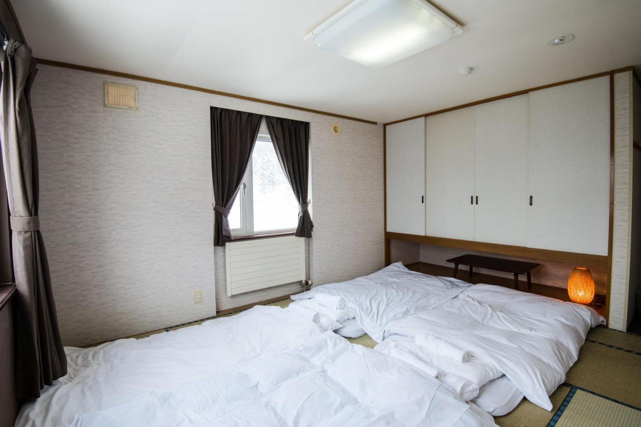 Absolute Niseko Lodge Hirafu Экстерьер фото