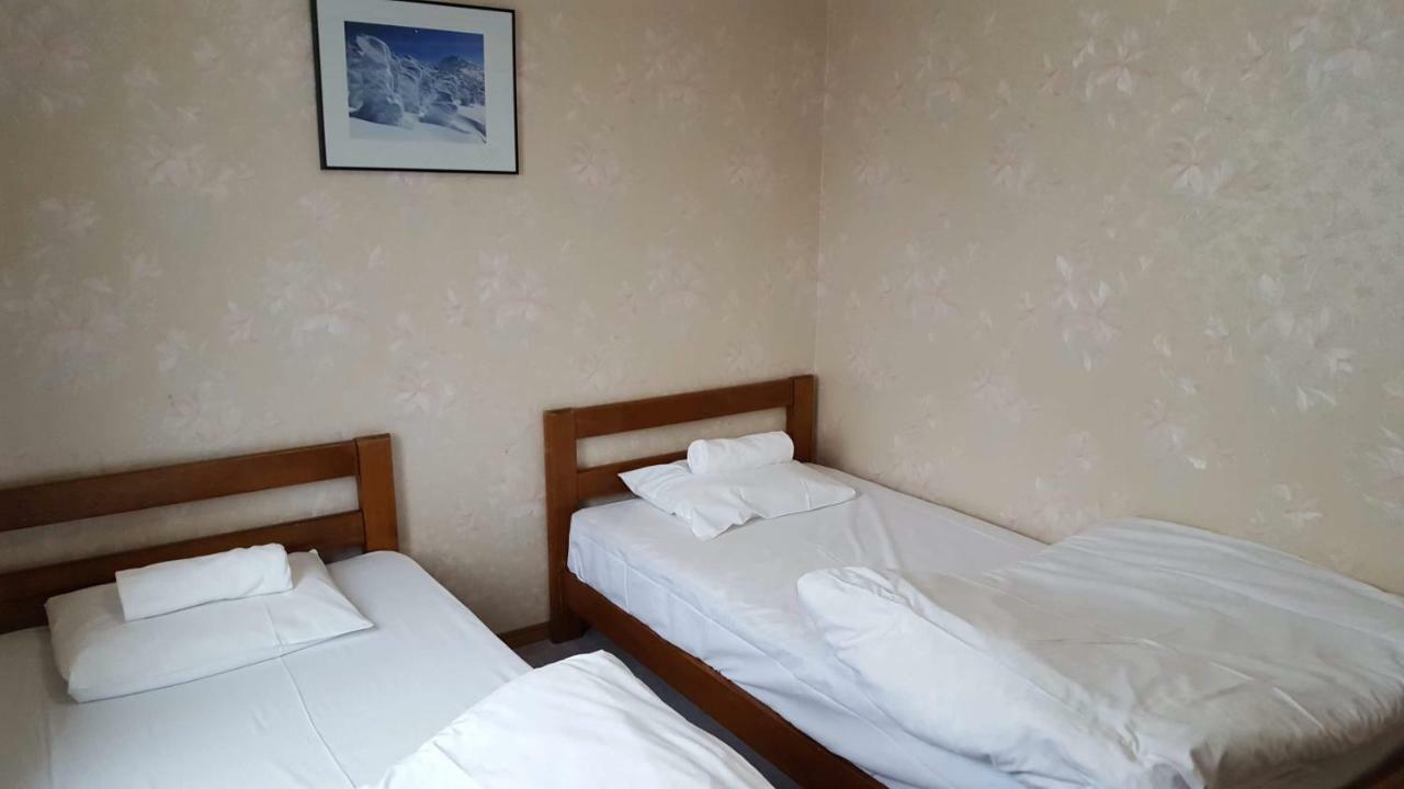 Absolute Niseko Lodge Hirafu Экстерьер фото